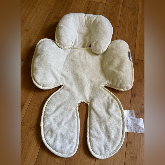 Summer infant insert. Insert for added comfort and support for young baby. O/S. - Picture 1 of 5